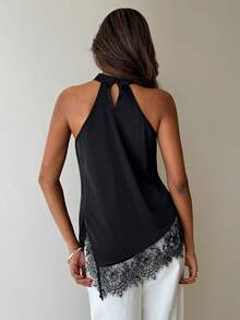 Aloruh Blusa de mujer con parches de encaje, bajo asimétrico en negro con ribete de satén y encaje - Sexy para blusas elegantes de mujer, blusas elegantes para mujer, atuendos casuales de negocios para mujer, atuendos casuales de negocios, atuendos casuales modestos, top de verano negro, top asimétrico negro, top con ribete de encaje - Negro - Ver 2