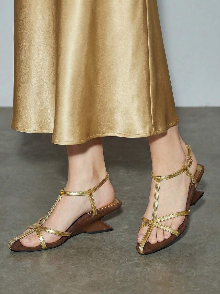 Bholvia Sandalias de cuña con punta puntiaguda de cuero francés para mujer, estilo minimalista con tiras, para primavera/verano 2025, con aproximadamente 3,2 cm - 3,6 cm de espacio para los dedos