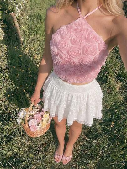 SHEIN Áo kiểu nữ cổ yếm họa tiết hoa 3D gợi cảm, đa năng, thích hợp cho buổi hẹn hò tối.