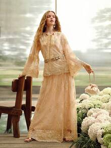 MOTF PREMIUM NICHE RESORT 26 EARLY AUTUMN LACE EMBROIDERY LOOSE FIT BLOUSE - Apricot - View 7
