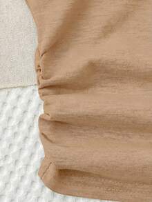 2 pezzi/Set Outfit Grigio Lavorato a Maglia, Top Aderente con Collo Alto Arricciato Abbinato a Pantaloni Zampa d'Elefante, Adatto per Vacanze Estive in Spiaggia, Abbinamento Mamma-Figlia/Sorelle, Abbigliamento per Vacanze/Festività in Famiglia, Stile Francese, Carino ed Elegante, Dolce Retrò, Alla Moda e Versatile. Adatto per Uso Quotidiano Casual e Abbigliamento Scolastico. Set Marrone. - Cachi - Visualizzare 7