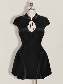 SHEIN ICON Plus Size Y2K Retro Sexy Satin Teardrop Neck Hollow Out Fitted A-Line Chinese Style Dress - Black - View 3