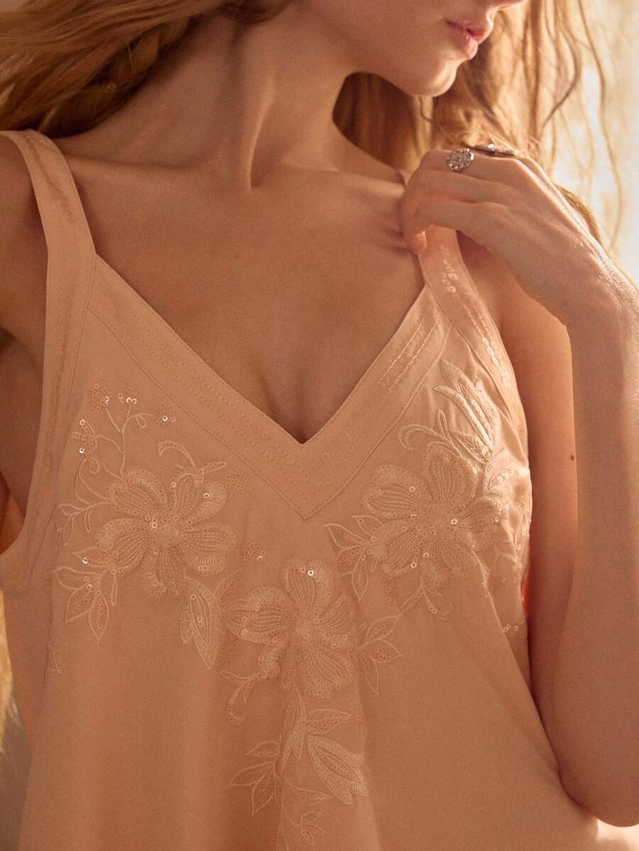 MOTF STUDIO DAMTOPP MED BRODERAD PÄRLOR I CHIFFON, VÅR/SOMMAR - Rosa - Visa 1
