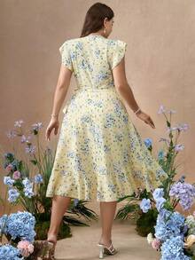 SHEIN CURVE+ Plus Size Ruffled Sleeve Ditsy Floral Waist Fit And Flare Woven Dress - Yellow - View 2