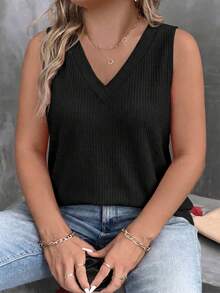 EMERY ROSE Camiseta sin mangas casual y versátil de cuello en V para mujer, talla grande, primavera/verano - Negro - Ver 4
