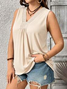 EMERY ROSE Plus Size Women Solid Color Casual V-Neck Lace Patchwork Sleeveless Knit Tank Top - Apricot - View 3