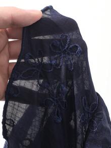 Joudiya 蓝色花卉刺绣休闲街头系带短袖衬衫裙，适合春夏、婚礼和情人节等场合。 - 藏蓝色 - 查看 5