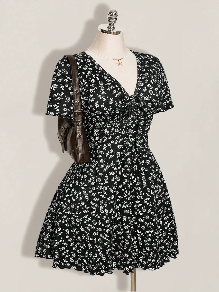 SHEIN ICON 大码女式夏季休闲度假碎花V领短袖腰部系带连衣裙 - 黑與白 - 查看 1