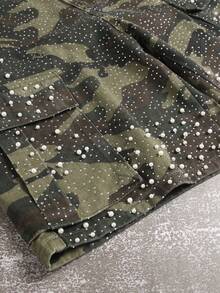Manfinity EMRG Pantalones cortos vaqueros casuales y versátiles para uso diario con aplicaciones de strass camuflaje para hombres - Verde militar - Ver 7