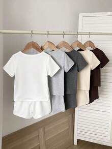 SHEIN Playful Pals 10 cái/5 bộ quần áo trẻ sơ sinh/trẻ chập chững bé trai mặc thường ngày màu trơn cổ tròn tay ngắn áo phông và quần đùi đen trắng mùa hè đồng bộ gia đình - Nhiều màu - Xem 2