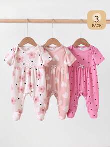 SHEIN 3件套可爱爱心、花朵和波点印花新生儿连体衣，柔软舒适的春夏休闲睡衣套装，让宝宝看起来可爱活泼，柔软面料带来如妈妈般温柔的拥抱。 - 彩色 - 查看 7