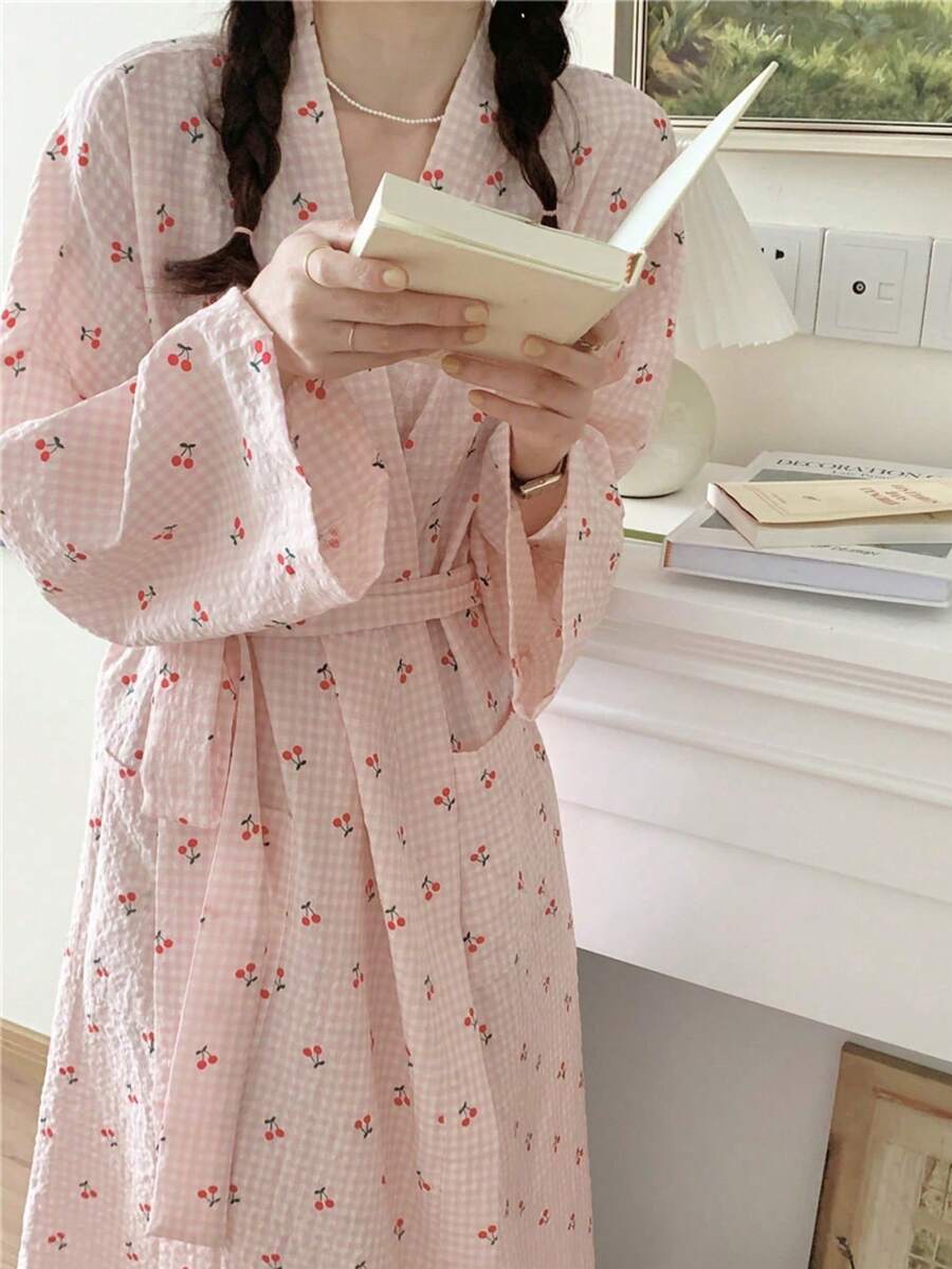 女士休闲长袖浴袍格子樱桃印花家居服睡衣套装,柔软轻盈,适合女士穿着,可爱粉蓝格子睡袍,晨间日常和服式家居服,春秋季时尚优雅,美拉德风格,宽松舒适,是馈赠佳品。 - 粉紅格子櫻桃 - 查看 1