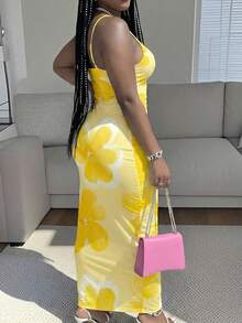 SHEIN PETITE CURVE CURVE Plus Size Women's Petite Yellow Floral Print Sleeveless Boho Beach Vacation Summer Casual High-Waisted Waist-Cinching Long Dress Outfits - Yellow - View 2