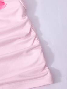 SHEIN 这款少女套装是打造迷人氛围的必备单品！亮黄色到橙色的渐变配色自然吸睛，单肩露肩设计更添性感魅力。 - 彩色 - 查看 7
