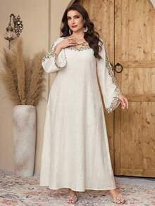 SHEIN Najma Plus Size Women Elegant Embroidered Applique Flare Sleeve Arabic Style Dress - Apricot - View 4