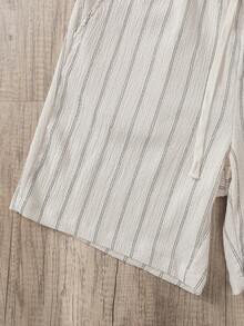 Manfinity Joysei 男士抽绳松紧腰条纹夏季休闲短裤 - 卡其色 - 查看 4