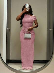 Slaydiva 2025秋冬季新年、情人节、派对、宴会、约会、生日派对、学院风、学生装、日常出行、百搭基础款、休闲、邮轮旅行、爆款、优雅、通勤、商务休闲、优雅浪漫性感派对、性感、不对称肩部无袖紧身连衣裙、棕色纹理竖条纹面料、超长派对连衣裙、秋冬女装 - 粉色 - 查看 2