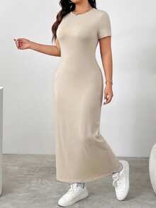 SHEIN EZwear 加大码纯色圆领修身夏季短袖连衣裙，卡其色 - 卡其色 - 查看 1