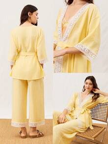 LUVLETTE Conjunto de verano para mujer de lino amarillo con detalles de encaje romántico, compuesto por un kimono relajado y pantalones fluidos, elegante y cómodo para usar en casa - Amarillo - Ver 3