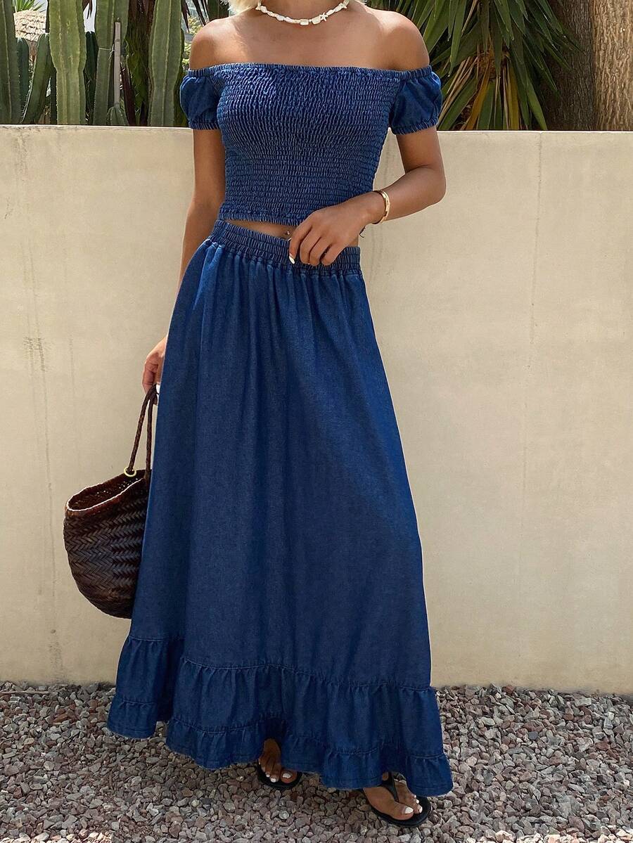 DAZY Bộ đồ nữ gồm áo croptop ôm sát trễ vai và chân váy denim dáng chữ A. - Màu xanh lam - Xem 1