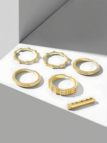 MOTF PREMIUM 18K金镶钻轻奢个性化小巧戒指，一枚戒指，可多次佩戴 - 金色 - 查看 8