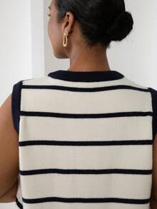 ELLERISSA Chaleco elegante de rayas curvas para mujer, chaleco de punto a rayas blancas y azul marino con botones, uso casual de primavera, prenda de capa, chalecos talla grande para mujer, atuendos de oficina, uso diario, chaleco de punto, uso profesional, blusa casual elegante - Azul Marino - Ver 2