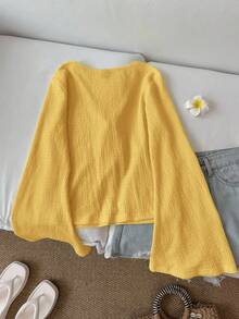 SHEIN LUNE Áo nữ dáng rộng màu trơn, thắt nơ phía trước, tay loe, thích hợp đi nghỉ mát, đi học, làm giáo viên, đi chơi, đi học ở sân bay, phong cách cổ điển, áo nữ tay dài, màu vàng bơ, trang phục nghỉ dưỡng, áo nữ mùa thu thắt nơ phía trước, áo vàng, áo kiểu vàng, áo vàng dễ thương, áo vàng thắt nơ phía trước, áo vàng cổ chữ V, áo sơ mi vàng, áo tay dài màu vàng, phong cách thường ngày. - Màu vàng - Xem 2