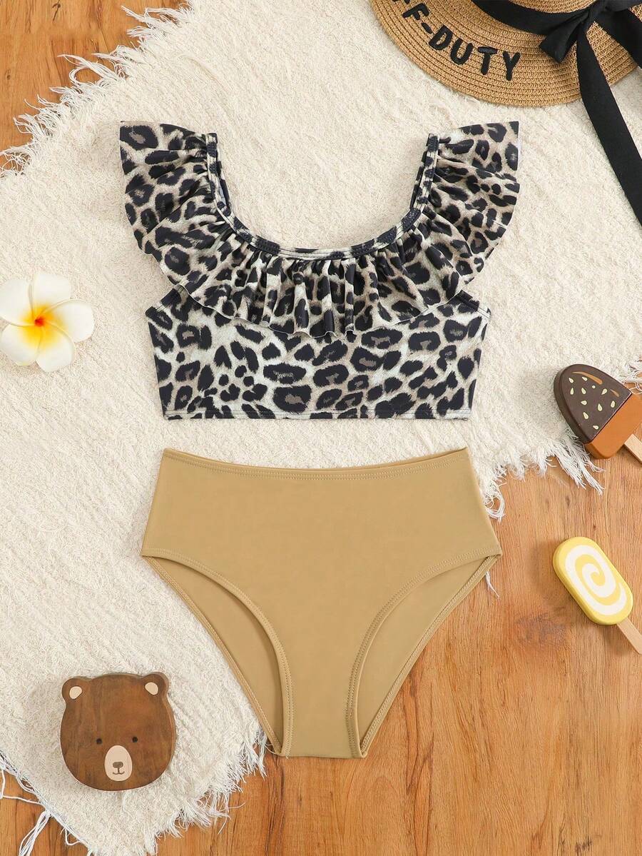 SHEIN 少女豹纹泳装套装,少女分体式泳衣,经典豹纹荷叶边肩带设计+纯卡其色高腰泳裤两件套,速干透气,适合女孩沙滩度假水上玩耍,休闲泳装,豹纹泳衣,豹纹比基尼套装,猎豹纹泳衣,荷叶边豹纹比基尼,高腰比基尼 - 卡其色 - 查看 1