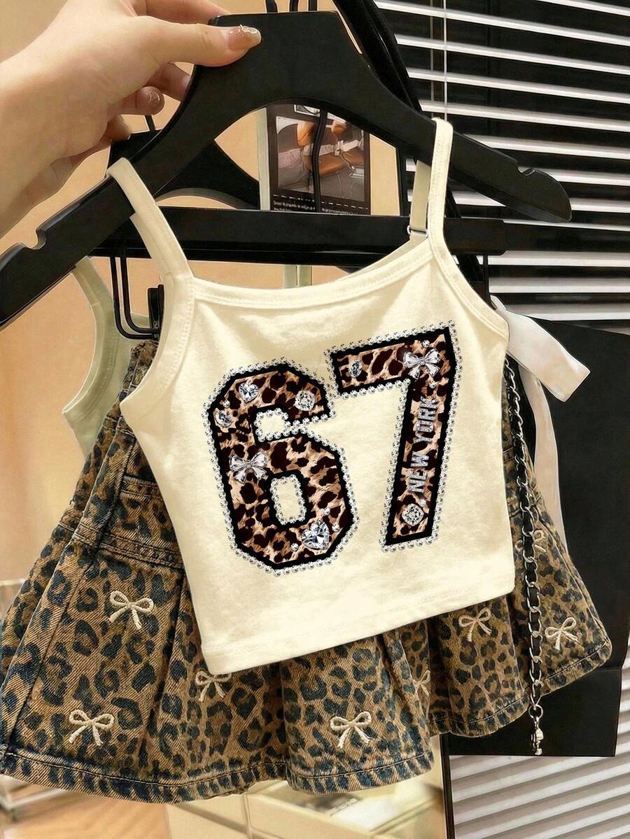 SHEIN 奶油白复古豹纹学院风67图案,超可爱芭蕾舞风,六七,嘟嘟,无厘头幽默俏皮的67设计,时尚,适合年轻女孩的休闲简约夏季吊带背心 - 白色 - 查看 1