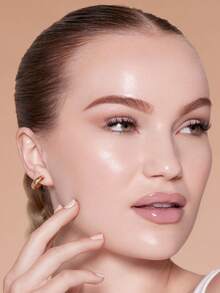 SHEGLAM Skinfinite Hydrating Foundation-Porcelain Flawless Dewy Foundation Hydrating Coverage Invisible Pore Concealer Pore-Less Non-Greasy Lightweight Soft Liquid Foundation Brand Beauty Makeup Face Paint Cosmetic For Women Girls Perfect For Spring Summer Ideal For Y2K Fancy Fashion Suitable For Birthday Mother'S Day Gift Rave Party Ready Best Color - Porcelain - View 6