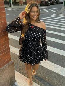 SHEIN ICON 大码女式波点网纱单肩长袖迷你连衣裙，Y2K风格，适合秋季、约会和性感穿着；也是女士春季连衣裙，优雅的女式连衣裙。 - 黑色 - 查看 9