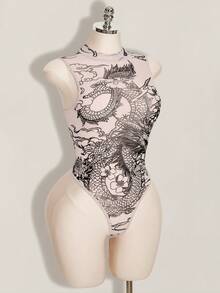 SHEIN ICON Body feminino plus size com estampa de dragão, gola alta e sem mangas. - Caqui - Ver 7