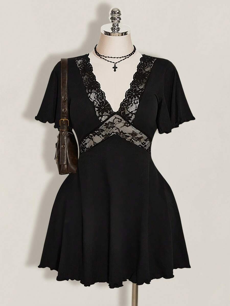SHEIN ICON 大码女式复古Y2K蕾丝拼接黑色连衣裙,休闲度假裙,日常穿搭,约会裙 - 黑色 - 查看 1
