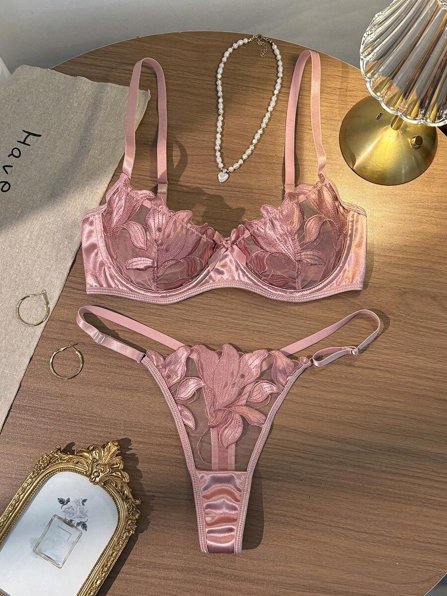 2pcs/Set Women's Floral Embroidery Mesh Sexy Lingerie Set - Coral Pink - View 1