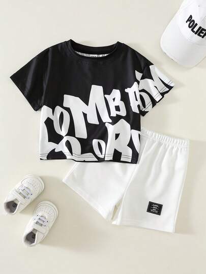 SHEIN 2件套婴儿/男婴休闲时尚短袖T恤和短裤套装，婴儿套装，婴儿夏季服装，街头服饰