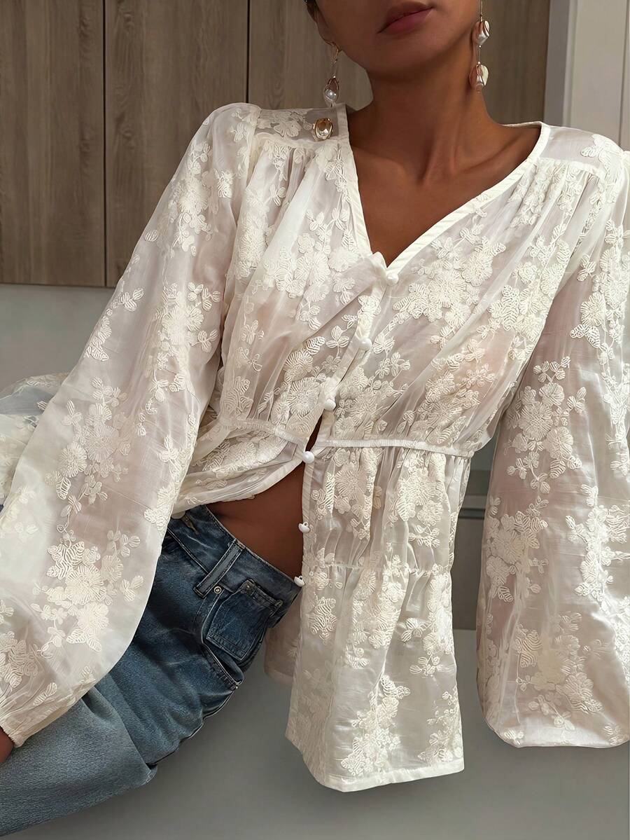 DAZY Blusa blanca de encaje de estilo casual de vacaciones para mujeres, primavera y verano - Blanco - Ver 1
