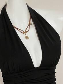 SHEIN PETITE CURVE قميص كاميسول صيفي مريح للنساء ذوات الأحجام الكبيرة، بلون أحادي، مطوي الخصر، ظهر مكشوف، رباط أمامي - الأسود - مشاهدة 10