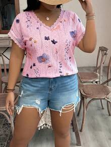 SHEIN VCAY Plus Size V-Neck Short Sleeve Lace Patchwork Floral All-Over Print Loose Hollow Out T-Shirt - Pink - View 4