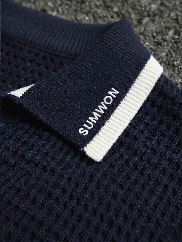 대조적인 트림이 있는 헨리넥 니트 탑