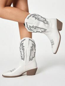 Bordado blanco + negro