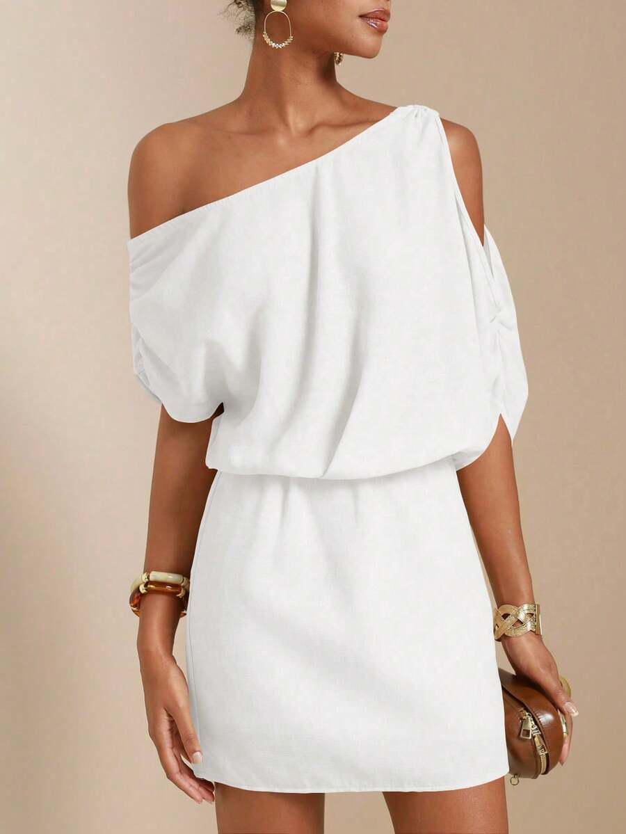 Vesra Vestido de mujer con decoración de hebilla metálica, diseño de hombro oblicuo y fruncido, tela de lino sintético - Blanco marfil - Ver 1