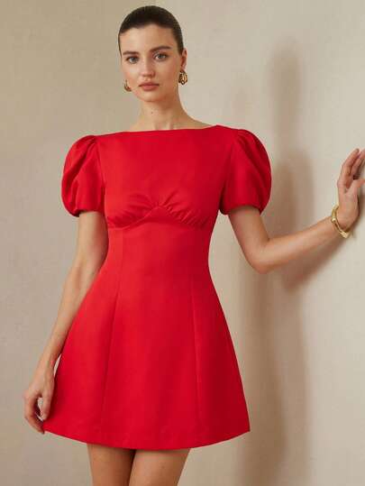 Aveloria Rosie Đầm ngắn xếp ly màu trơn dành cho nữ, thời trang cho các buổi hẹn hò và tiệc tùng.