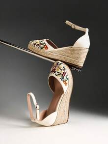 Solezae Women's Fashion Casual Comfy Floral Print Ankle Strap Espadrille Wadges - Beige - View 7