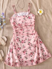 SHEIN Đầm hai dây họa tiết hoa nhí cho bé gái, phần ngực xếp ly, eo ôm sát và chân váy chữ A, chất liệu vải lưới nhẹ, kiểu dáng Pháp ngọt ngào, thích hợp cho mùa hè, tiệc sinh nhật, kỳ nghỉ, thiết kế độc đáo. - Hồng - Xem 2