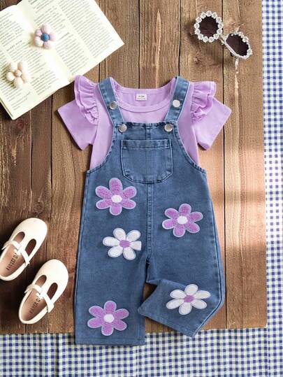 SHEIN Set de 2 piezas de verano para niña: Blusa de manga abullonada de cuello redondo con estampado floral morado y pantalón de peto azul con decoración de flores moradas bordadas, adecuado para uso diario y escolar
