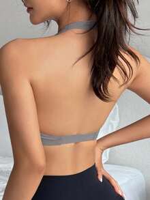 DAZY Solid Color Twist Front Racerback Sports Bra For Women - Grey - View 4