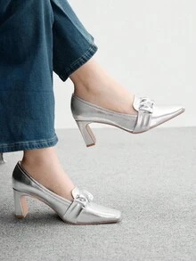 CUCCOO BIZCHIC 女士尖头优雅时尚高跟鞋，适合日常通勤 - 銀色 - 查看 2