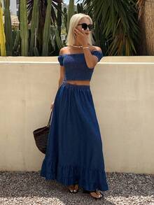 DAZY Bộ đồ nữ gồm áo croptop ôm sát trễ vai và chân váy denim dáng chữ A. - Màu xanh lam - Xem 4