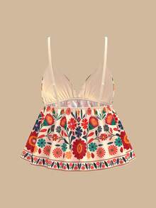 SHEIN PETITE CURVE ملابس علوية كامي نسائية مقاس كبير بتصميم بوهيمي مطبوع باللون البيج مع حزام صدر، توب صيفي أنيق بياقة V للنساء القصيرات للعطلات والإجازات - متعدد الألوان - مشاهدة 4