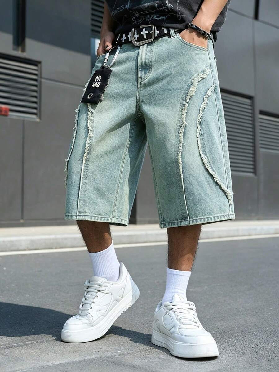 Manfinity EMRG Shorts vaqueros bermudas de estilo vintage con lavado desgastado, parches y dobladillo deshilachado, en estilo urbano y hip hop americano para hombres - Lavado ligero - Ver 1
